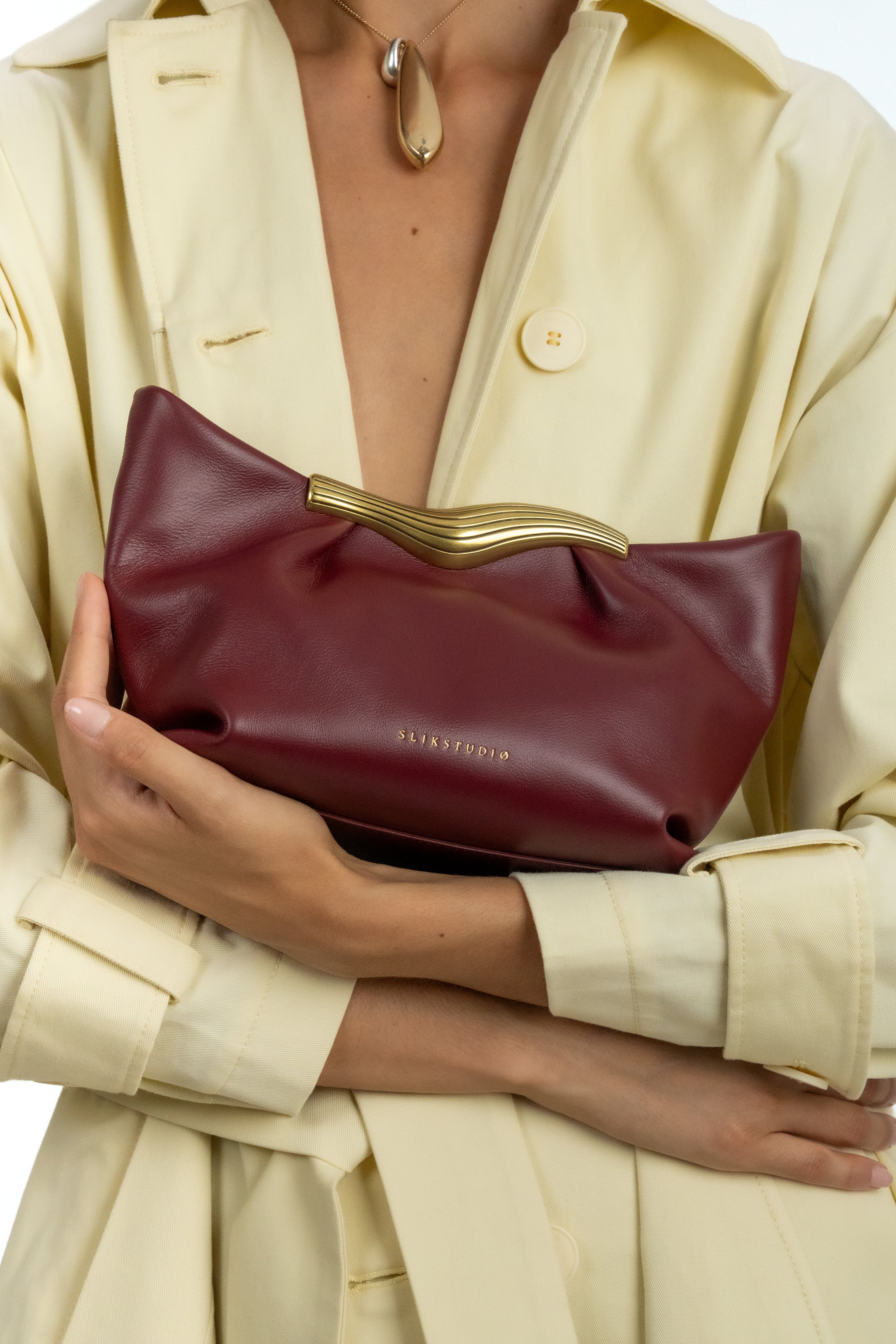 Star Clutch Burdeos